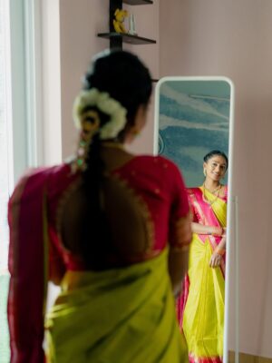 Teja Venkatesh Instagram - All smiles, silk and sunshine for my special day 🤍🥹

This Saree is sooo special for me !Thanks to my Man who always makes me feel special and blessed 🤍🥹♾️ 

Beautiful blouse stitched by @niga_designers 🤍

#ponnu #specialday #sunshine #nov1st #birthdayspecial