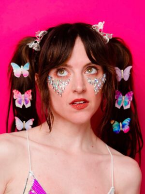 Tessa Netting Instagram - IT’S MY BIRTHDAYYYYY 💖🦋

📸: @ericcarrollphoto