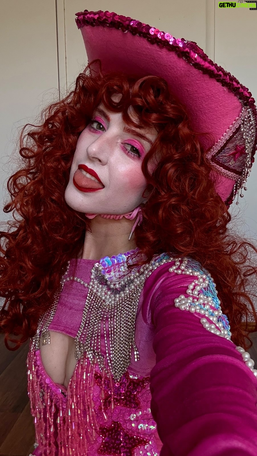 Tessa Netting - 3.1K Likes - happy halloween from your favorite midwest princess miss chappell roan 💖 #chappellroan #halloween #halloweencostume