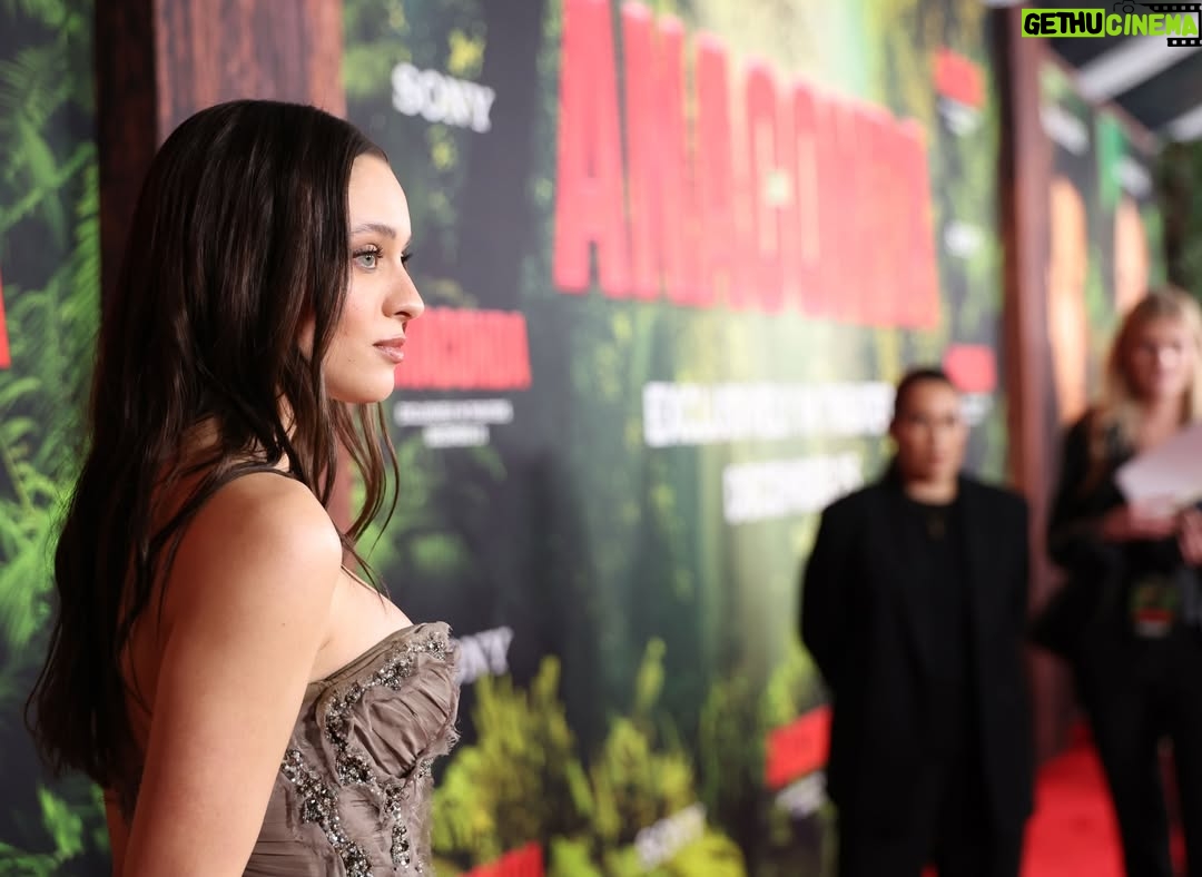 Thandiwe Newton - 4.6K Likes - Things got wild at the #AnacondaMovie World Premiere.

Don’t miss the holiday’s biggest comedy – in theatres this Christmas. Get tickets now.