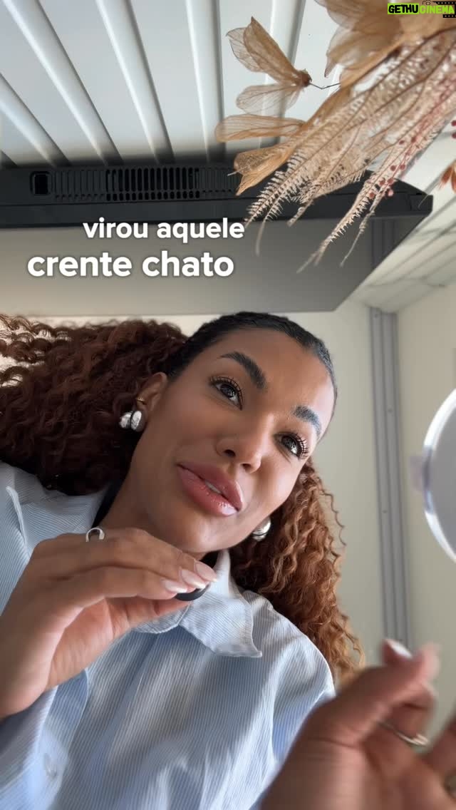 Thuany Raquel - 29K Likes - Todo apaixonado fica “chato” mesmo. 🙏🏾😂

#vidacristã #crente #thuanyaconselha