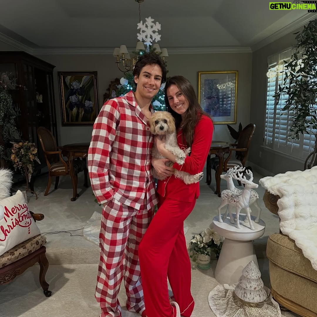 Tiler Peck - 22K Likes - Happy birthday to my best friend who also happens to be my hubby! 🎂

I love traveling the world with you and dancing through life  together. You have the biggest heart and are such a kind, thoughtful and generous man. You were a wonderful daddy to Cali and now Nyla. 

I can’t wait for many more years together! Hoping you get everything you want this year. I love you beyond ❤️

#happybirthday #hubby #photos #memories #love #photodump #carousel #iloveyou