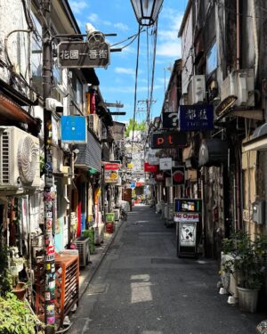 Tracy Spiridakos Instagram - Japan! 😍😍😍