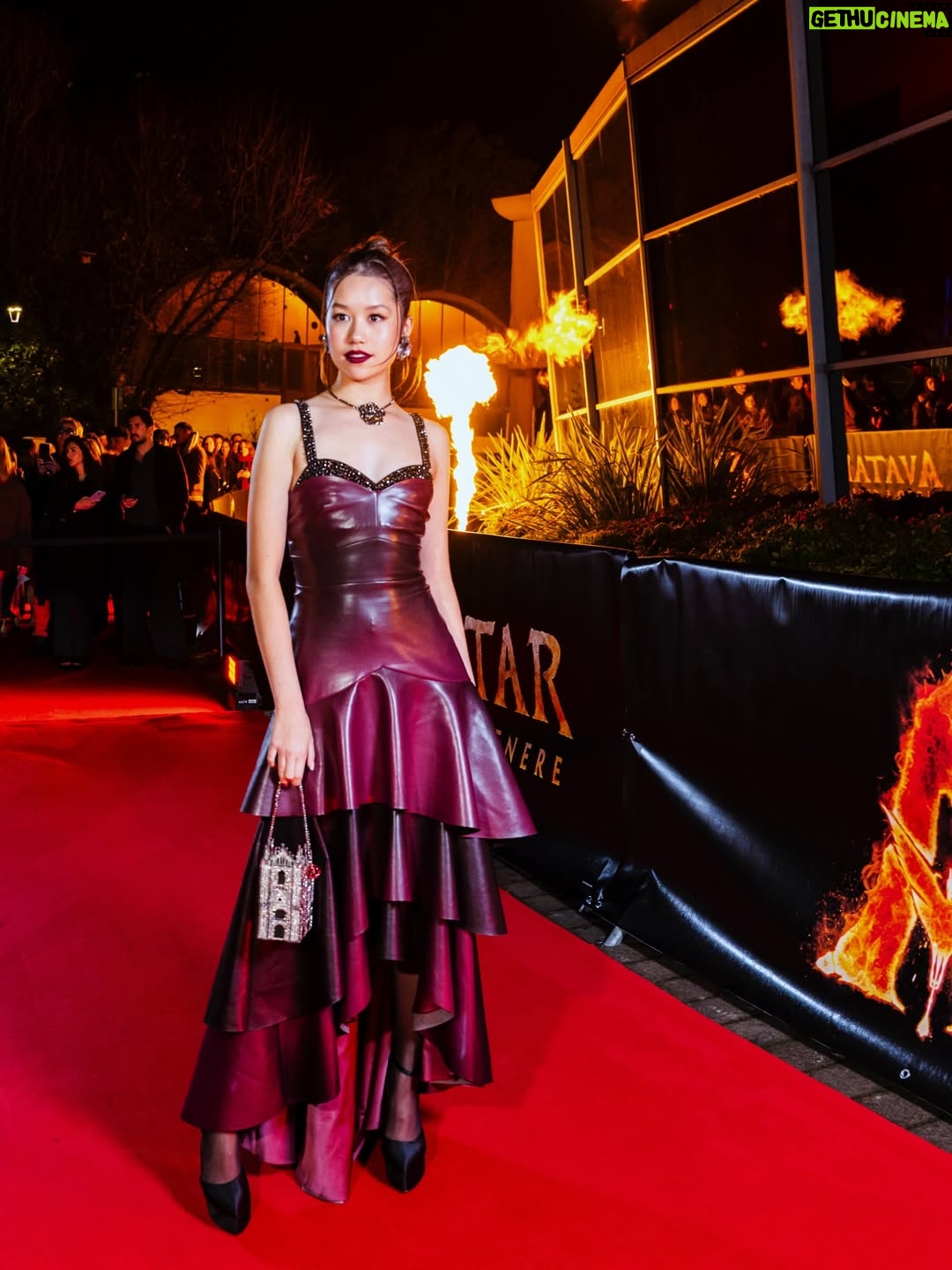 Trinity Jo-Li Bliss - 31.5K Likes - Being in Italy for the Avatar Milan premiere was everything I never could’ve imagined and a dream come true. I guess I have to leave with a happy tummy and a sad heart— feeling so blue because I don’t wish to Italeave 😉🇮🇹🩵
We’re getting so close guyssss - it truly feels like the final countdown.

Styling @orettac 
Styling assistant @jesuisallegra_ 
Tailoring @_samanthamorgan 
Hair @miguelmartinperezldn 
Makeup @chykapuka
@avatar @disney @disneyit #avatarfireandash