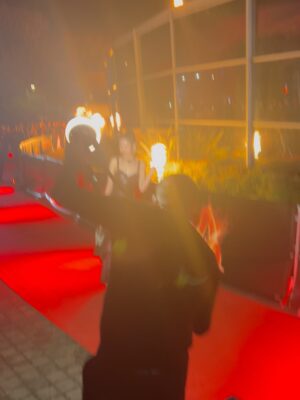 Trinity Jo-Li Bliss Instagram - Being in Italy for the Avatar Milan premiere was everything I never could’ve imagined and a dream come true. I guess I have to leave with a happy tummy and a sad heart— feeling so blue because I don’t wish to Italeave 😉🇮🇹🩵
We’re getting so close guyssss - it truly feels like the final countdown.
Styling @orettac
Styling assistant @jesuisallegra_
Tailoring @_samanthamorgan
Hair @miguelmartinperezldn
Makeup @chykapuka
@avatar @disney @disneyit #avatarfireandash