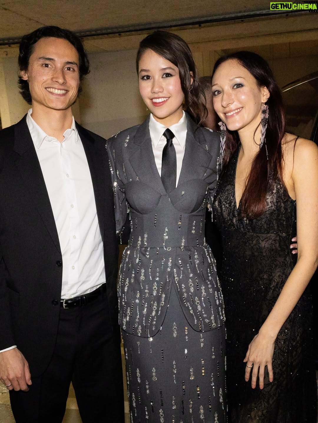Trinity Jo-Li Bliss - 30.8K Likes - Reception after Paris premiere. Most wonderful time!!! 
How did I do channeling my hero sister Sig’s looks?

Put on 3D glasses and watch Avatar: Fire and Ash on big screen Dec 19th! 🩵
@avatar @disney @disneyfr 

Styling @orettac 
Styling assistant @jesuisallegra_ 
Tailoring @_samanthamorgan 
Hair @miguelmartinperezldn 
Makeup @chykapuka