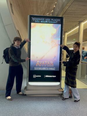 Trinity Jo-Li Bliss Instagram - Happy Opening Day!!! Congratulations to my avatar family and enjoy this beautiful film you all!!!!
Some golden nuggets from the vault to share with you about some special moments with people I adore xoxo

I am gonna watch this film so many times with tissue box and I hope you do too!!!!! 

Let’s make this December and this Christmas with Avatar: Fire and Ash, our forever most fond memory! 

Love you all!!!

@avatar #avatarfireandash