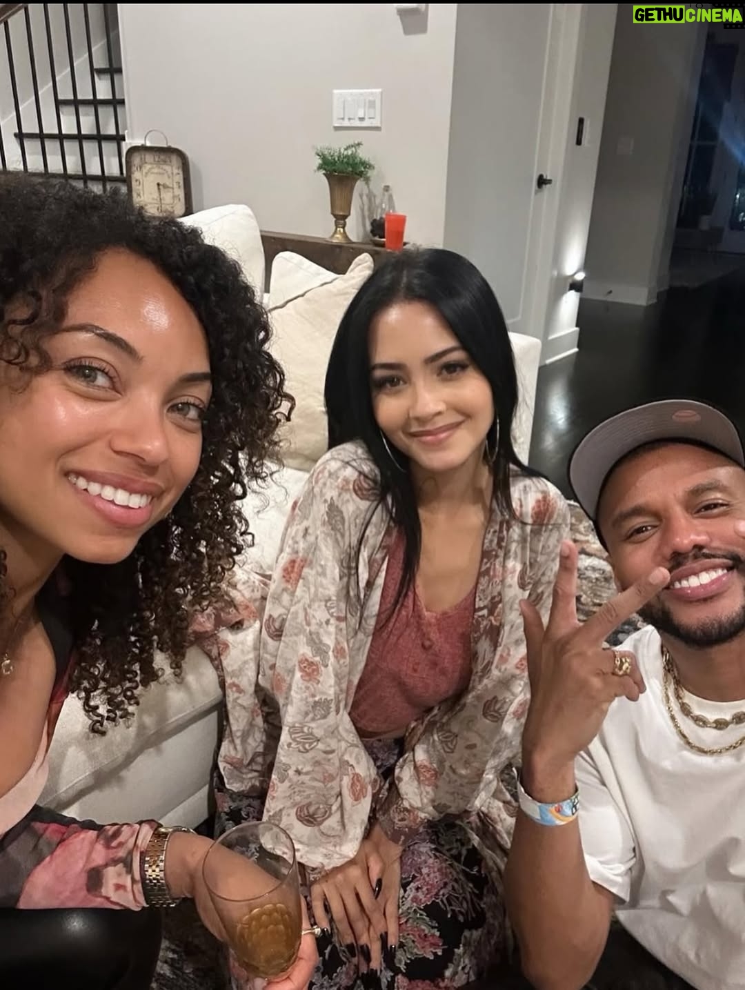 Tristin Mays - 18.8K Likes - October has been beautiful, peaceful, and kind 🍁🍂🍃