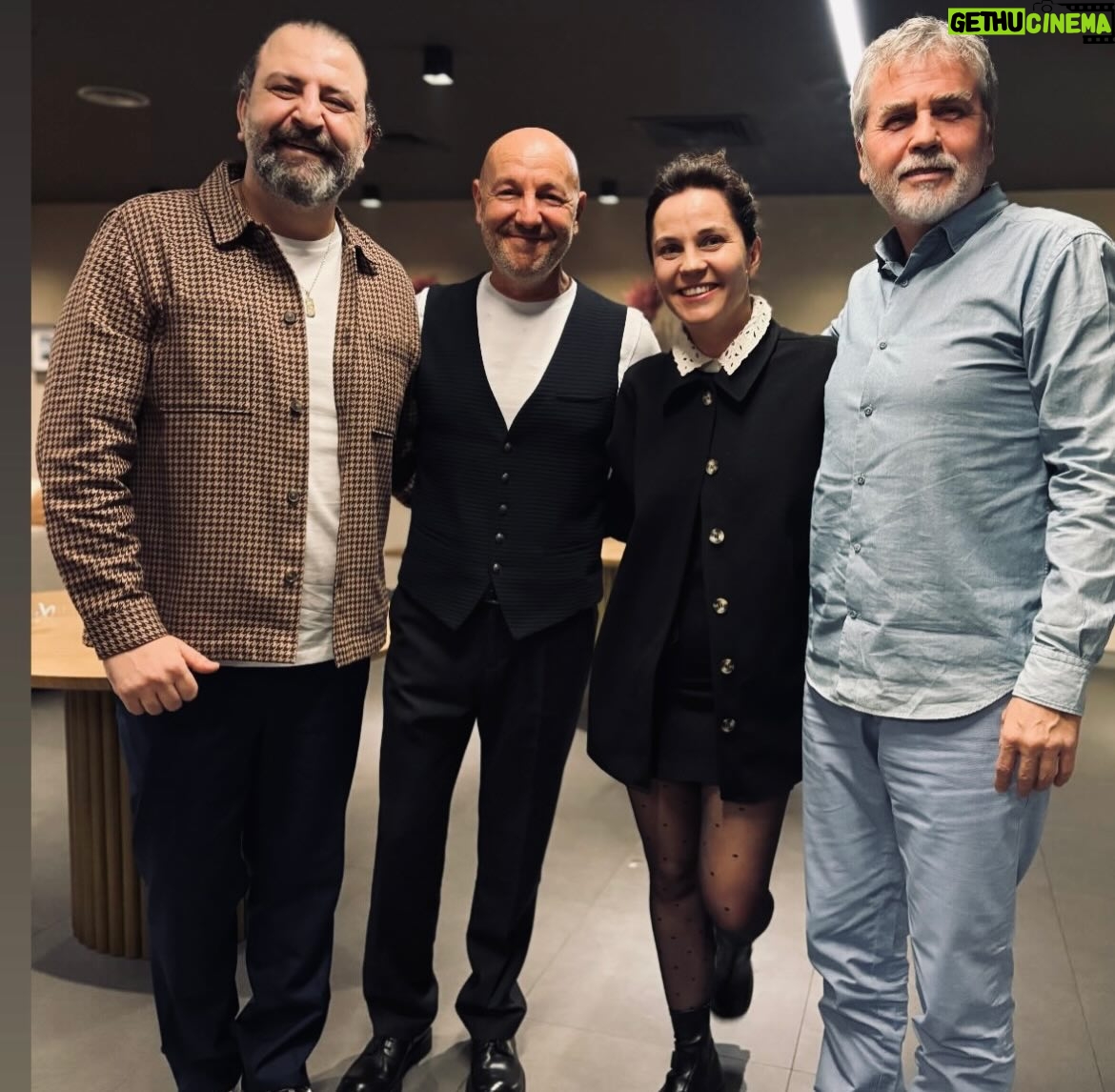 Tülin Özen - 3.3K Likes - Bu aralar ve bi aralar #beethebest @podbee.media .. ve de bir gala @bkmonline #adile film ❤️ @caganirmak1 @baris.yildiz @_serhattutumluer @bilgesuakin @zfracr @cemrandir @berfin_eliif @candostb gujan ve de tabi @thismagicaldepression ❤️ ve de as always I Protest #iprotest