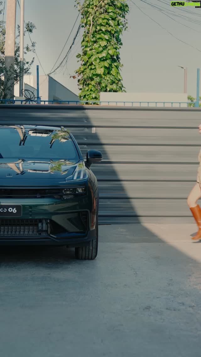 Tutú Vidaurre - 231 Likes - Tu estilo cambia. Tu energía cambia. Tu día cambia.
Pero el diseño que te acompaña, no.
Lynk & Co 06: elegante, moderno y hecho para tu ritmo urbano. 🚘✨

#LynkCo06  #LynkCo #LynkCoChile
