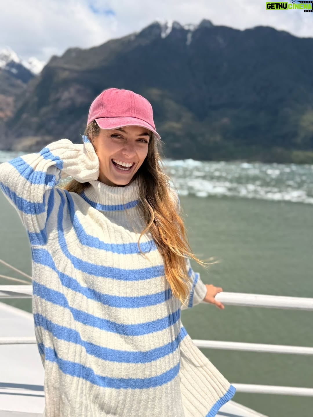 Tutú Vidaurre - 538 Likes - ¡ Oficialmente, es una película !
Última Terra 🎥🎞️

También es el cumple de la reina @abigailruizmake_up 

Gracias a Aysén y sus bondades, a @lucioarojas y a este maravilloso hotel @loberiasdelsur 🫶🏼🙏🏽