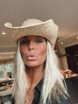 Ulrika Jonsson Instagram - I feel I need to address something.
I don’t get a lot of nasty comments - or if I do, I don’t see them or send people love in response.
But a couple of weeks ago I took part in a fab podcast @untapped.podcast to discuss my sobriety with the smart @spencermatthews .

I wore no make-up. Partly because I kinda forgot that a project for the ears is nowadays also a feast for the eyes.

But as someone who has had to wear heavy make-up on screen from 5am for years, I’m not a fan.

Most crucially tho, since childhood I’ve suffered from eczema. On my body - the creases of my arms and legs - on my face - eyes and lips. 
Make-up has always been the enemy because it’s been agony to wear.

There were a lot of positive comments about the WORDS I said on the podcast. But a considerable amount about my tanned appearance. 
AND how OLD I look.

In a few weeks I will be 58. I will never look like the fresh 21yr old that used to greet you first thing in the morning by the weather board.

I’m not ashamed to say that I am a sun worshipper and will no doubt pay the price for that. But UV lamps and salt baths, astringent solutions and creams were a feature of my life since I was a small child. I have uneven pigmentation doubtlessly not helped by ageing. I sometimes use filters in my pics because it’s easier than foundation and less painful.

I work tirelessly in my garden year round and often in the sun. I rarely sunbathe any more. Haven’t had a sunbed for 6 months - which I do occasionally in winter months. Not ashamed.

I have not had a holiday - of any kind - since 2018. That’s 7yrs.

So, I understand that an over-tanned, imperfect and AGEING female face offends you. But try to listen to the words rather than constantly judge a woman’s appearance.

You might learn something.
And making people feel shit does not make you a hero.

#kindness
#eczema 
#ageing
#sobriety