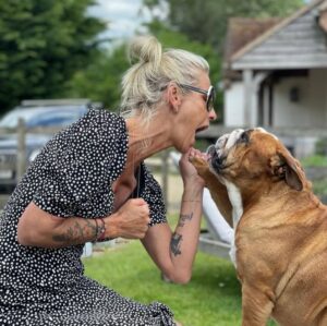 Ulrika Jonsson Instagram - A year ago today, I had to let you go, my darling Leo.
Maybe I hung on to you a bit longer than I should. But in the end I know I did what was right for you, not me.
Your pain and suffering gradually changed your behaviour and poor Hank was on the receiving end of your outbursts which were signs to me you were deteriorating.
But a lot of the time you suffered in silence - asking for nothing but cuddles.
You were never going to overcome your chronic lymphocytic leukaemia but you lived 3yrs longer than your prognosis.

Oh my darling boy. I miss our cuddles; I miss you tilting your head from side to side when I spoke to you as if you knew exactly what I was thinking. I miss how - like clockwork - you would appear in the kitchen at 5pm on the dot when it was time for food.
I even miss your Short Man Syndrome strops. You were a lot of personality packed into such a solid little Bulldog.

It took a while to be able to look at pics of you but today I’m so grateful for the years we had together.

Smackerjacks Lover Man.

My boy Leo ❤️