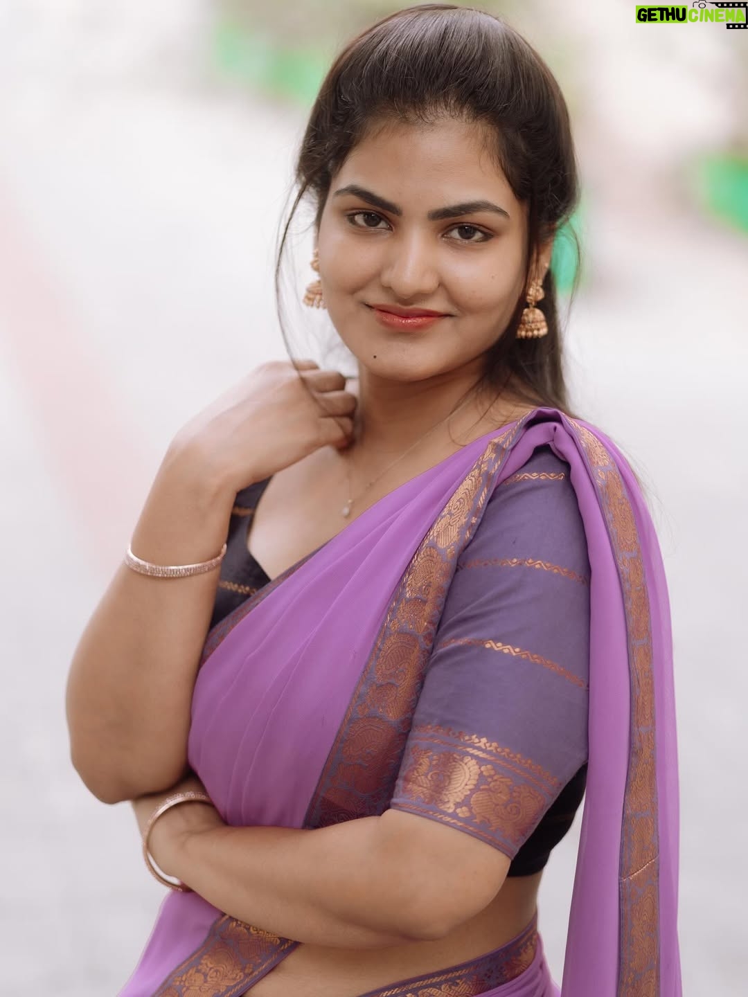 VJ Ezhilarasi - 7.8K Likes - 💜
.
.
Beautiful Half saree from @rd_collections_2023 🥰