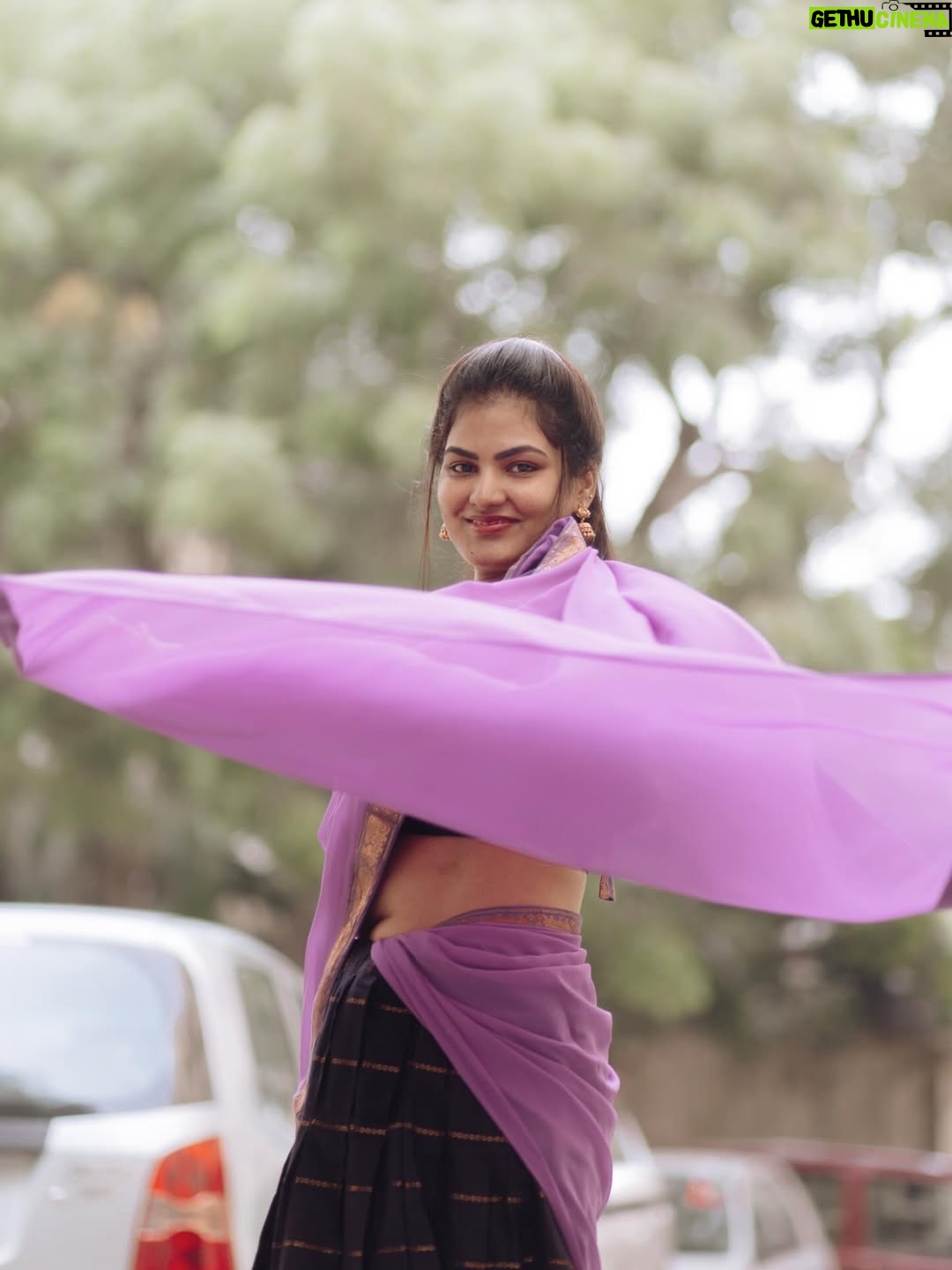 VJ Ezhilarasi - 7.8K Likes - 💜
.
.
Beautiful Half saree from @rd_collections_2023 🥰