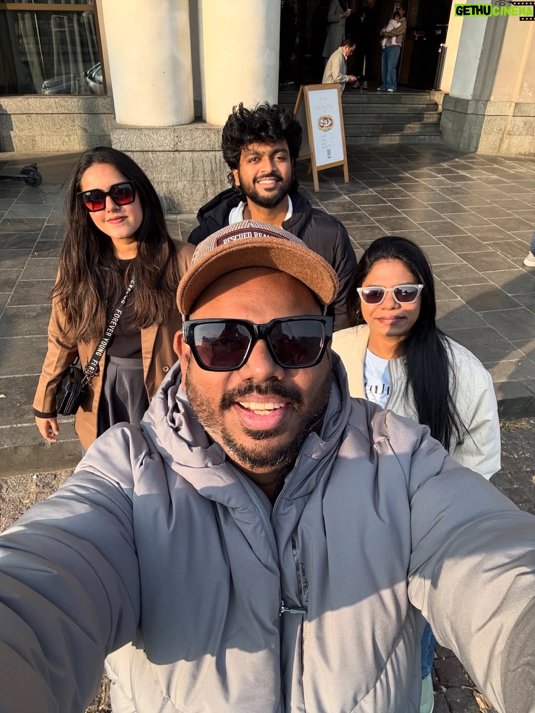 VJ Kalyani - 66K Likes - To us, family means putting your arms around each other and 
being there❤️
