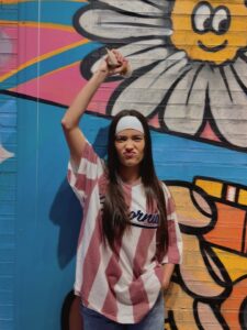 Valeria Emiliani Instagram - Escoger estuvo muy difícil 🍦🤪 total look: @modakoaj