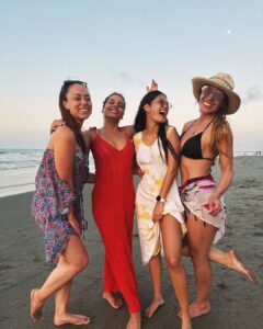 Valeria Emiliani Instagram - Foticos con personas que están en mi ❤️
Portada: 📸 @zuanfilm