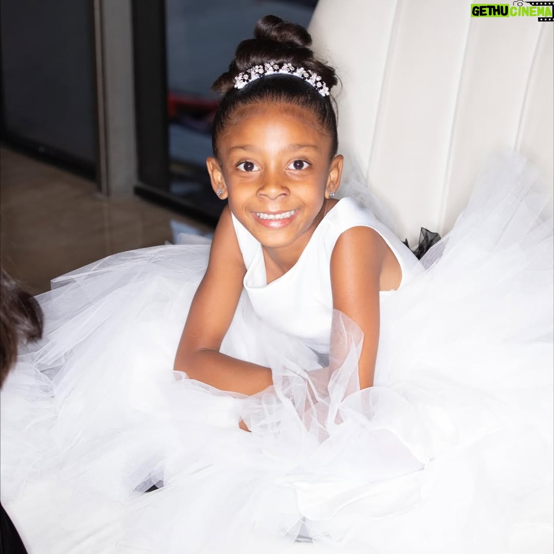 Vanessa Bell Calloway - 10.9K Likes - Happy 2nd  Wedding Anniversary to Mr & Mrs Prince!!! @zprince.co @allyycali Two years ago today November 25th God brought you two together as you said “I Do” and our families became one! I wish you continued love and the best life possible together. May you have many many more wonderful anniversaries 🎉🎉🎉🎉🎉🎉🎉🍾🍾🍾🍾💞💚💜💛