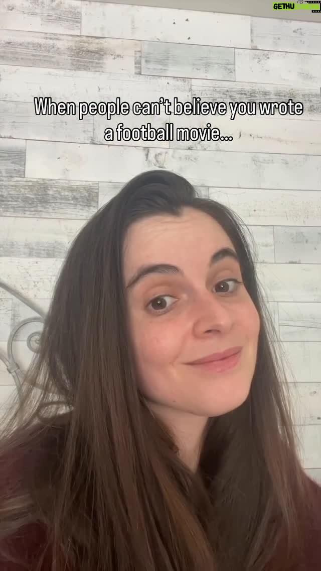 Vanessa Marano - 24.8K Likes - I sports now… 🏈🎄✨