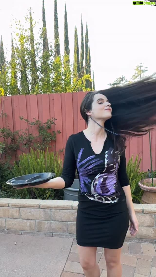 Vanessa Marano - 80.9K Likes - It was a two costume kinda year 🎃 #happyhalloween