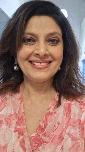 Varsha Usgaonkar Instagram - Thanks UK Goan Brothers & Sisters....