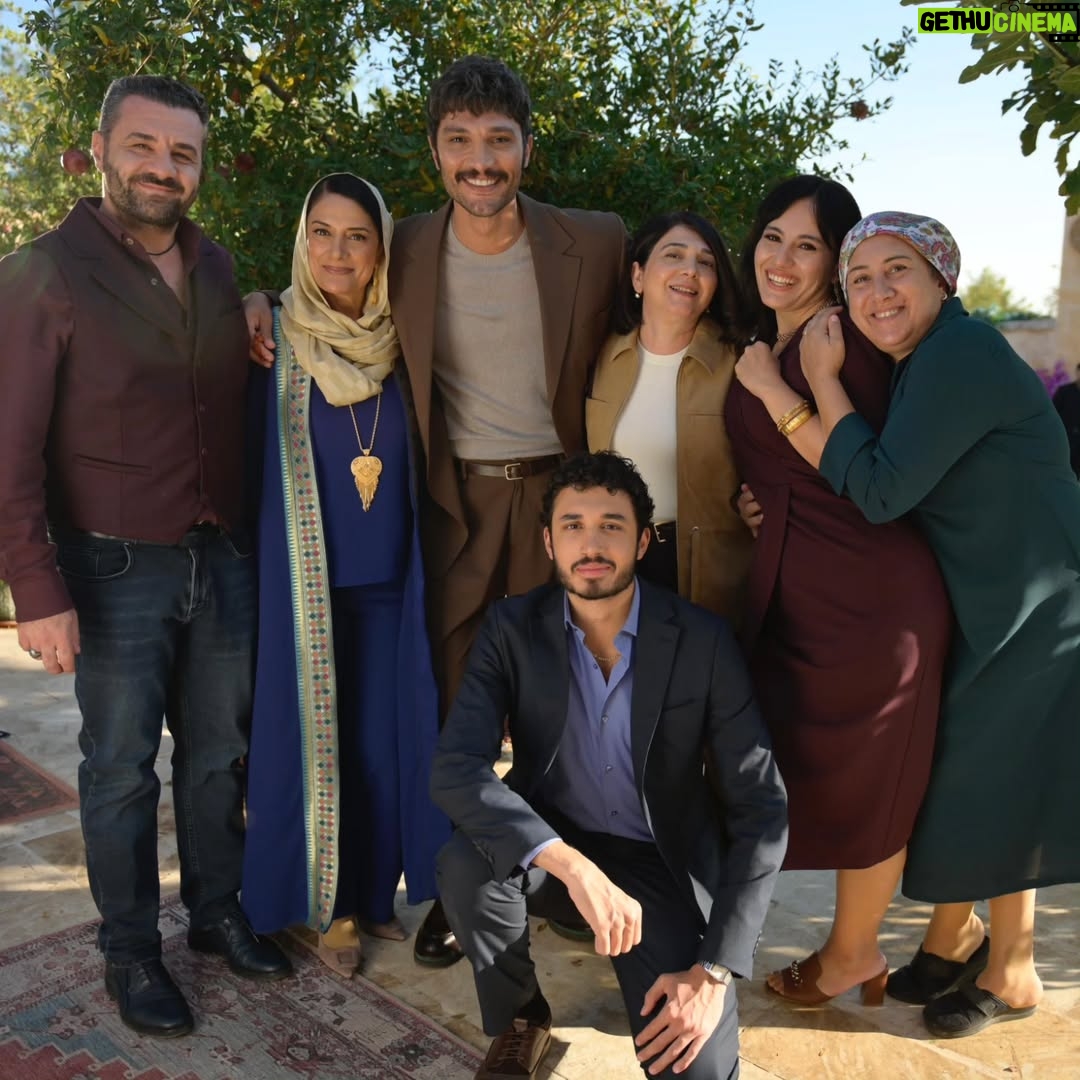 Veda Yurtsever - 22.2K Likes - Bu akşam saat 20:00' de buluşalım ahali @nowtvturkiye 'de , vakit #halefköklerinçağrısı günüdür, buyrun @halefdizi ( İzlemeyenlere gelsin son video🤪)
