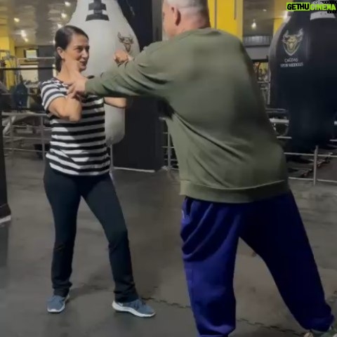 Veda Yurtsever - 8.1K Likes - Ortaya karışık...