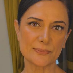 Veda Yurtsever Instagram - Ortaya karışık...