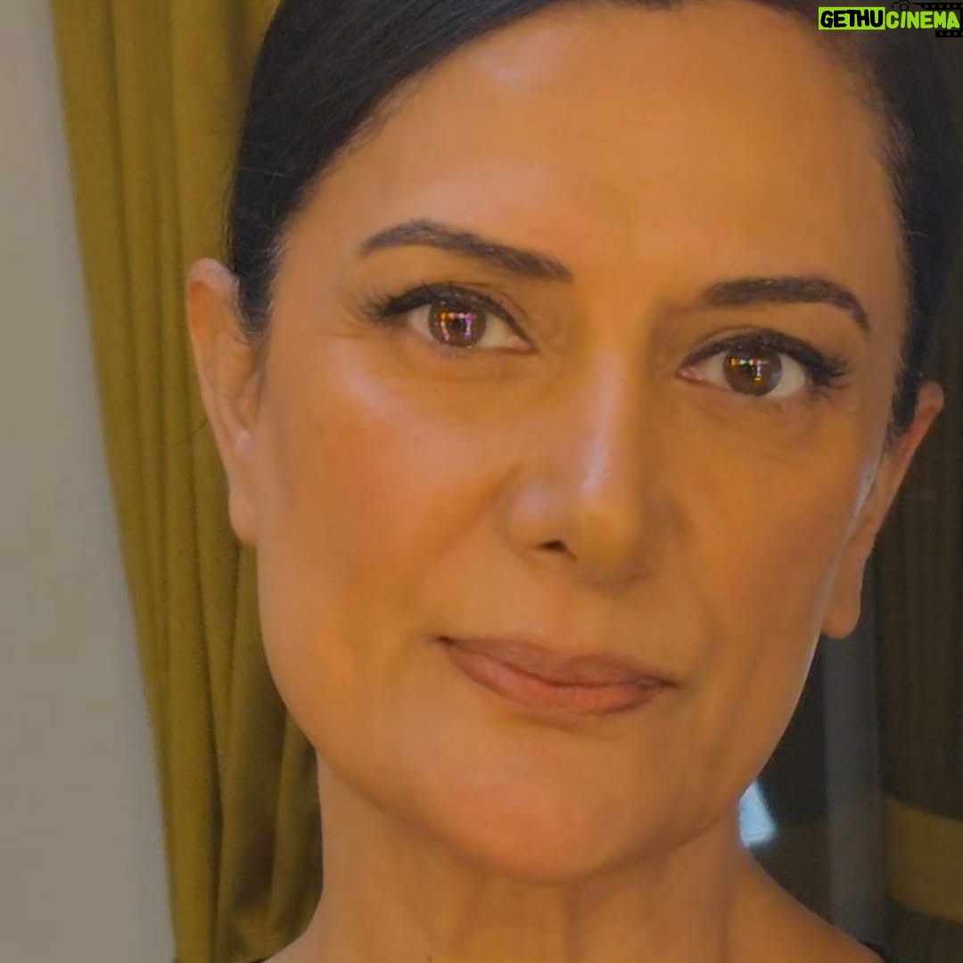 Veda Yurtsever - 8.1K Likes - Ortaya karışık...