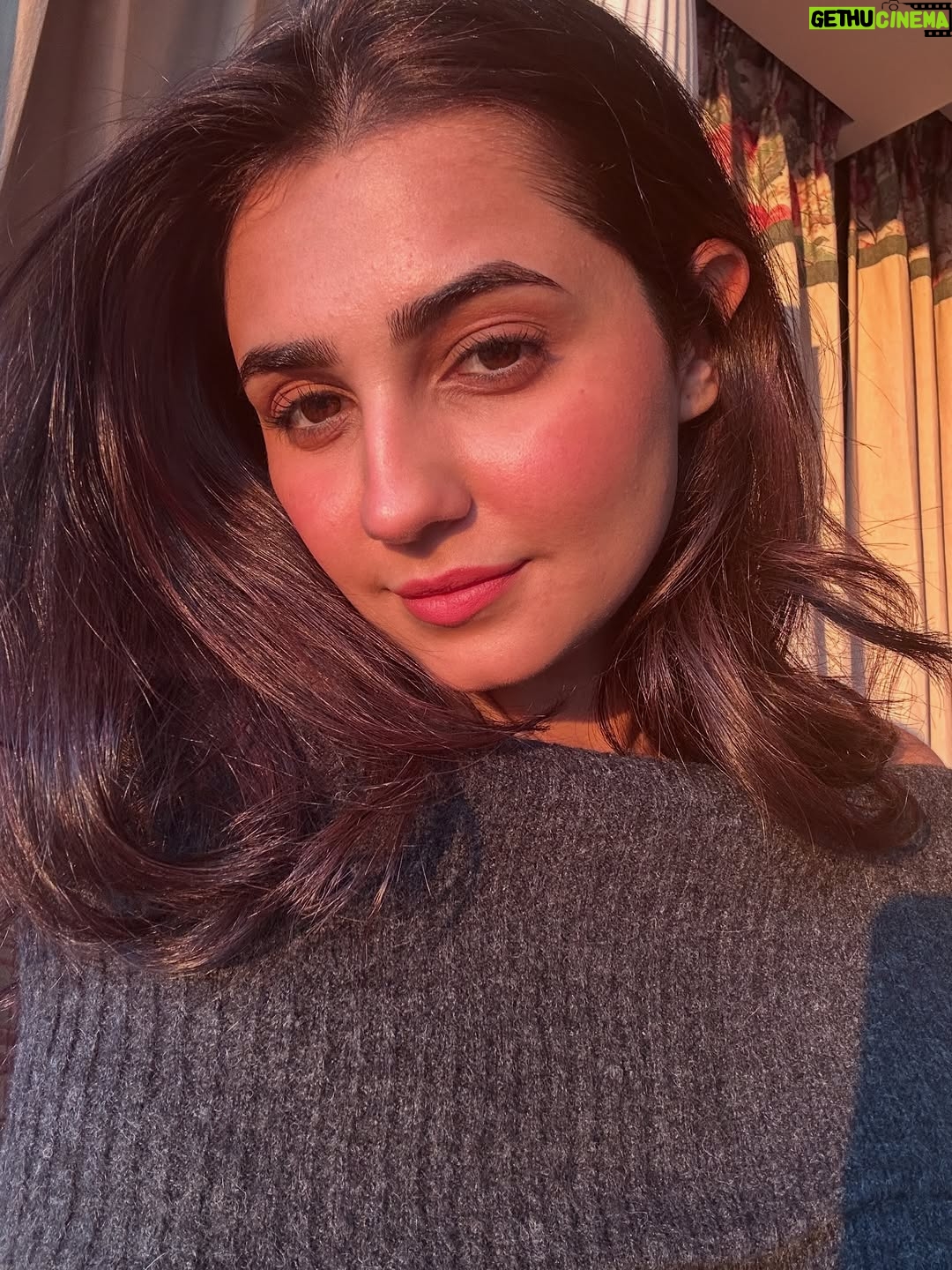 Vedika Pinto - 55.2K Likes - Pahadi Dump 🏔️