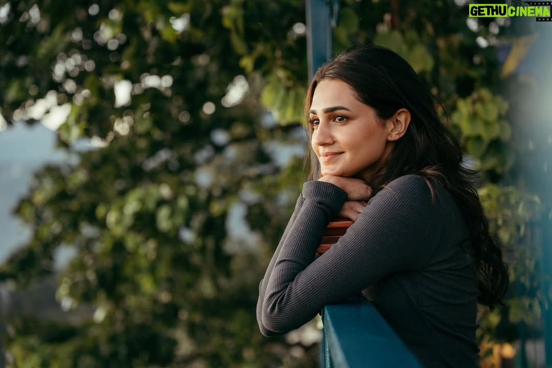 Vedika Pinto - 25.3K Likes - last of the pahadi pics ⛰️
@frank.ahalpara.photography @simua_996