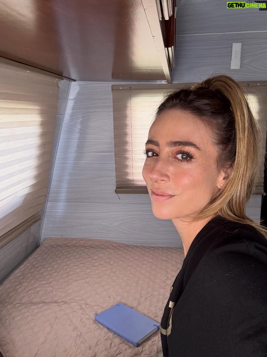 Verónica Orozco - 26.2K Likes - Días de 🎬 Y desde mi lugar de trabajo, planeando mis vacaciones de Diciembre! No he tenido tiempo de nada, pero estoy tranquila porque puse mi viaje en manos de los mejores! Ellos se encargan de itinerarios, hoteles, todo!!! Eso si es un verdadero descanso🙌🏻
@viajes_invesas