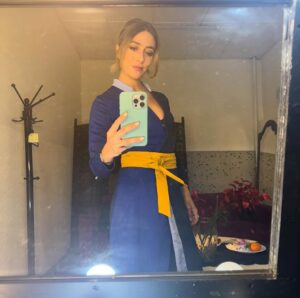 Verónica Orozco Instagram - El multiverso de Alicia♥️ #simplementealicia con un equipo soñado! Ya la están viendo? Leo sus opiniones! Cuenten chismes!
@netflixcolombia @netflix