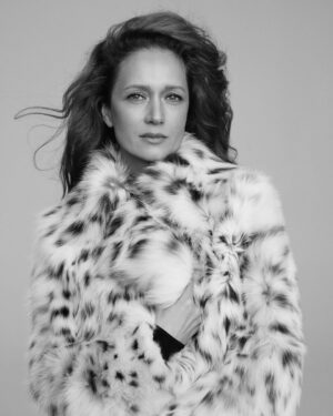 Viktoriya Isakova Instagram - Для
 @vtoroy_mekhovoy 
Photo - @tuponogova_volkova
Style - @elleforelle
Make-up - @tashapreo
Hair - @nadezdaknyazeva
Producer - @yanacool.ik
Photo assistants- @kharybin.an , @ivanprophet
Style assistant- @krislogunova

Больше фото в моем telegram по ссылке в шапке профиля