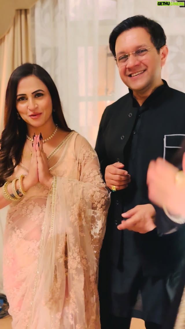 Vishavpreet Kaur - 581 Likes - The Deshmukh’s are taking over tonight..🎥📽️Watch #jagadhatri on @zeetv Mon-Sun 10pm🧿