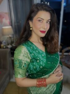 Actress Vivana Singh HD Photos and Wallpapers October 2025