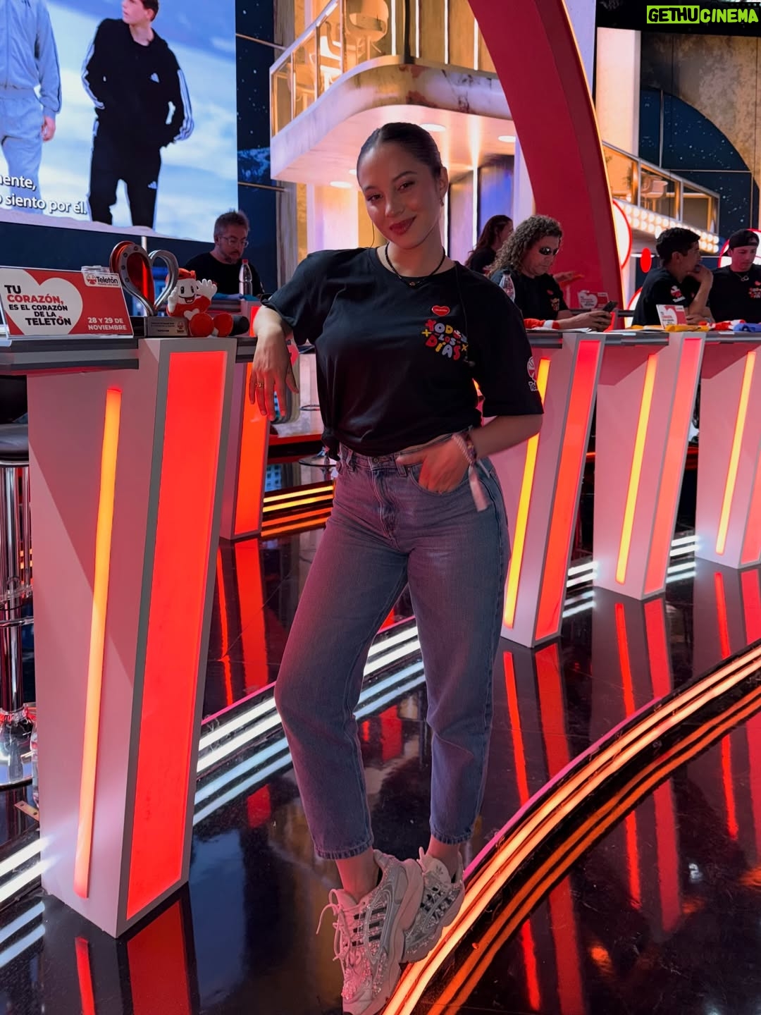 Vivianne Dietz - 97.4K Likes - Teletón 2025 ♥️