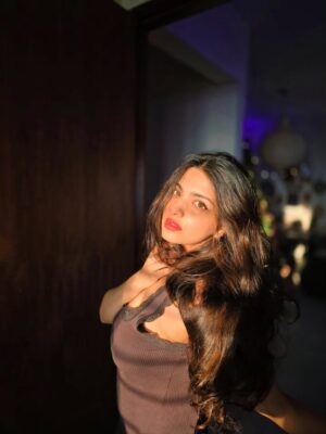Wafa Khadeeja Rahman Instagram - I was a bad girl and slept in my makeup. Once.

#sleptinmymakeup