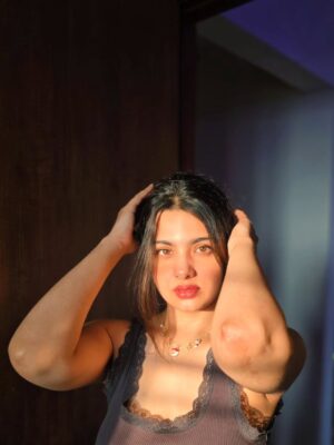 Wafa Khadeeja Rahman Instagram - I was a bad girl and slept in my makeup. Once.

#sleptinmymakeup