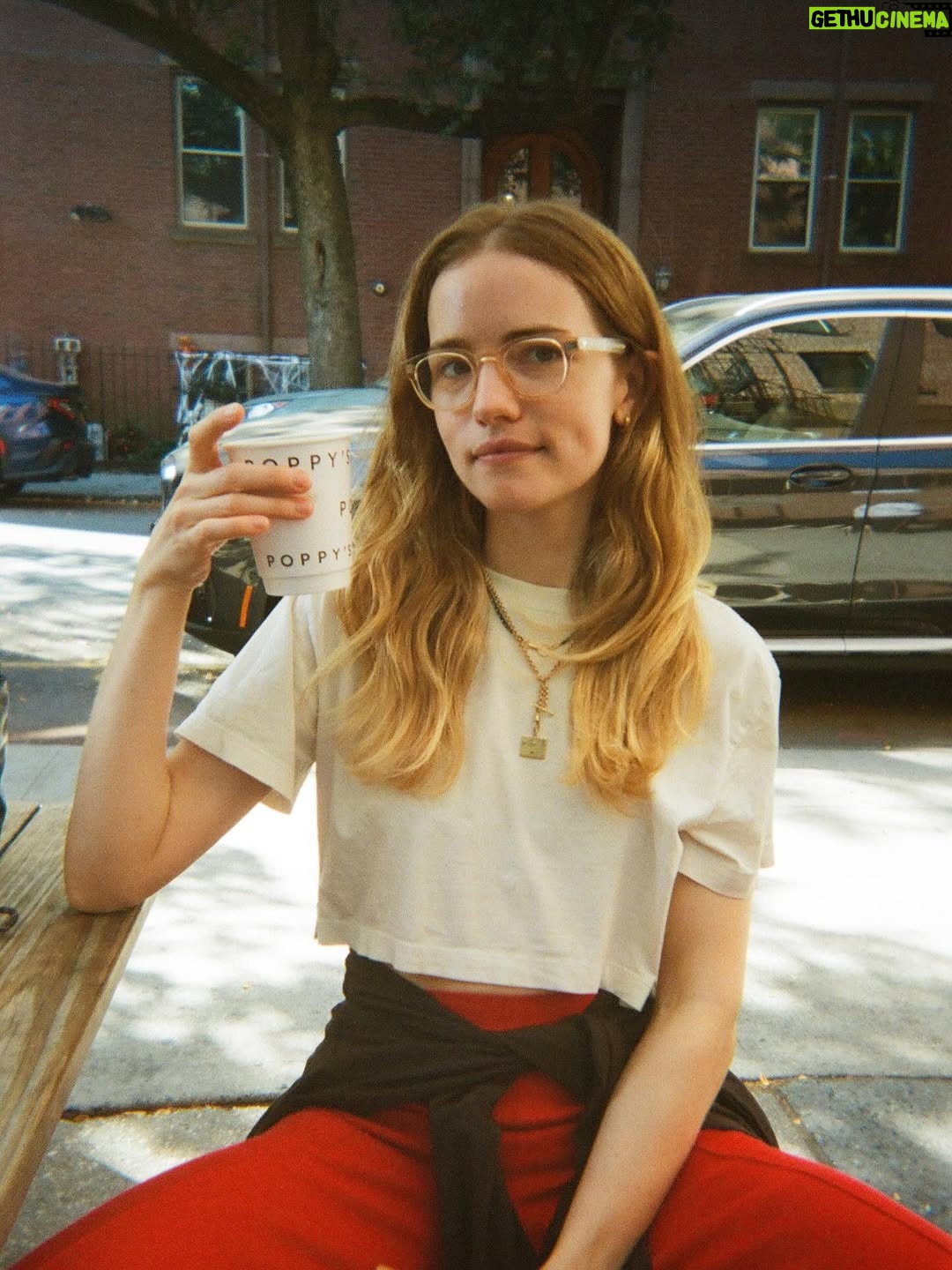 Willa Fitzgerald - 27.2K Likes - Fall in bklyn in @highsport. Truly the perfect pant for the perfect weather. 📸: @juliacchan on disposable cam