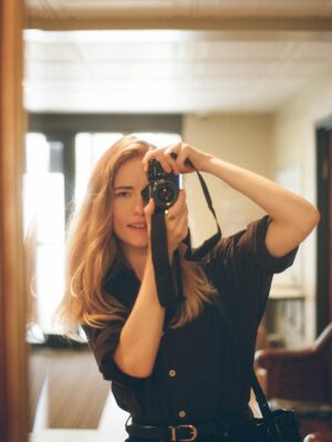 Willa Fitzgerald Instagram - Slice of September on film 📸