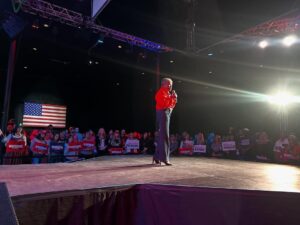 Winsome Earle-Sears Instagram - 📍Manassas - Stop 21

Get out to vote, Virginia! We are ready to win this for all Virginians! 

When we vote, we win! Make sure to tell 10 friends to go to the polls to cast their ballots for common sense!

Onward to victory, Virginia! 🇺🇸