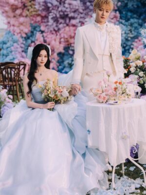 Xu Yiyang Instagram - 梦中的婚礼💍
We’re married ❤️