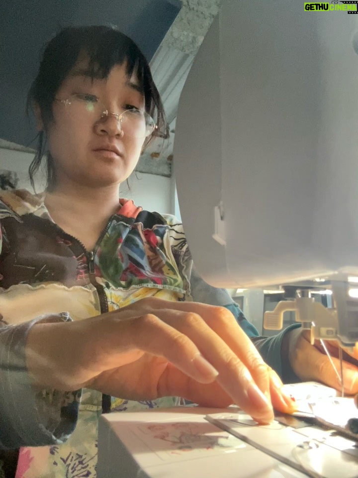 Yaeji - 3.2K Likes - made something with my hands for @ji_mart_forever holidays 🎵

ji-mart.net