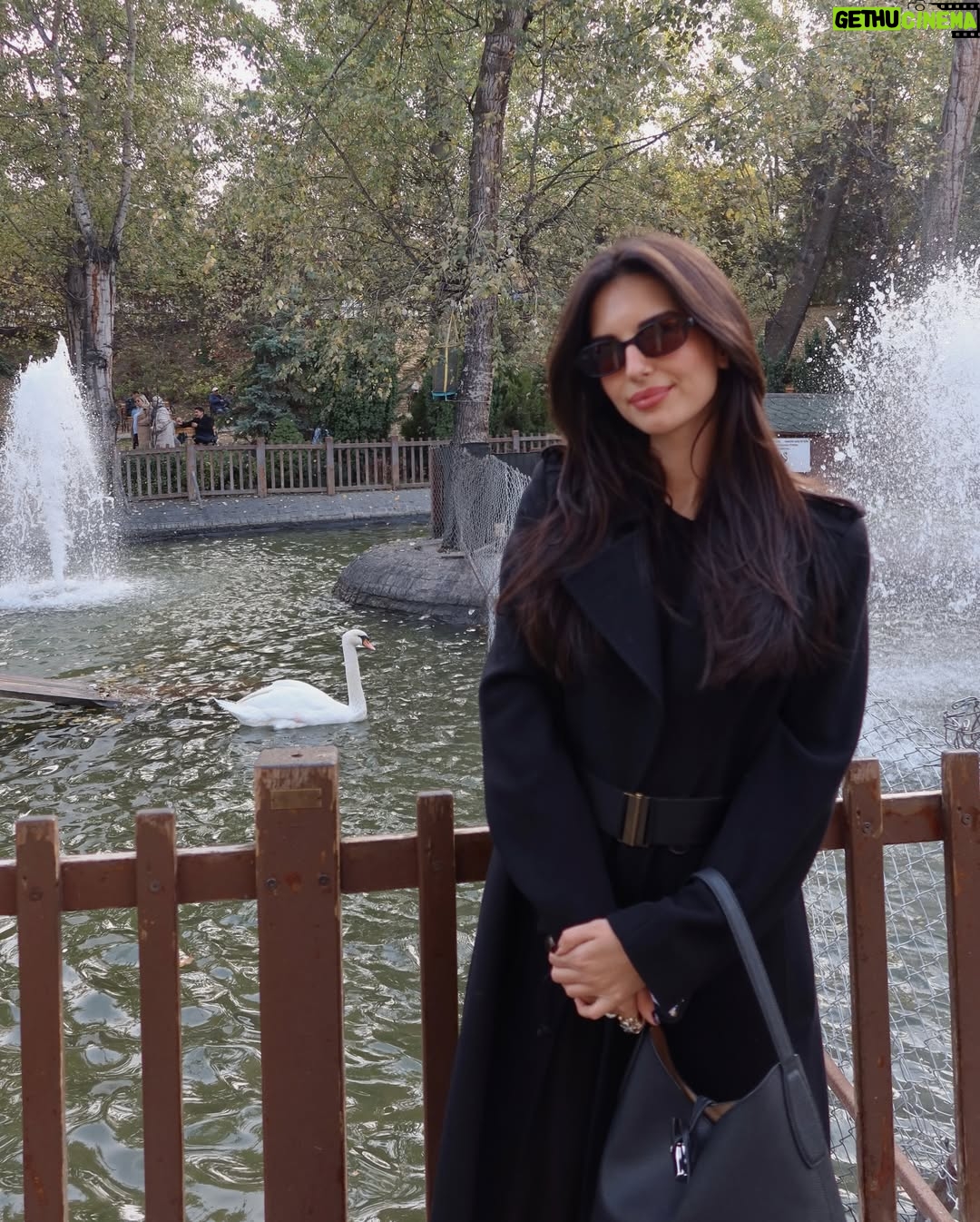 Yasemin Yazıcı - 48K Likes - ve klasik “Ankara dayımdır ve çok mutluyum dur!” 👴🏻🛑✋🏻
.
.
.
.
.
gözüken markalar için #reklam diyelim
