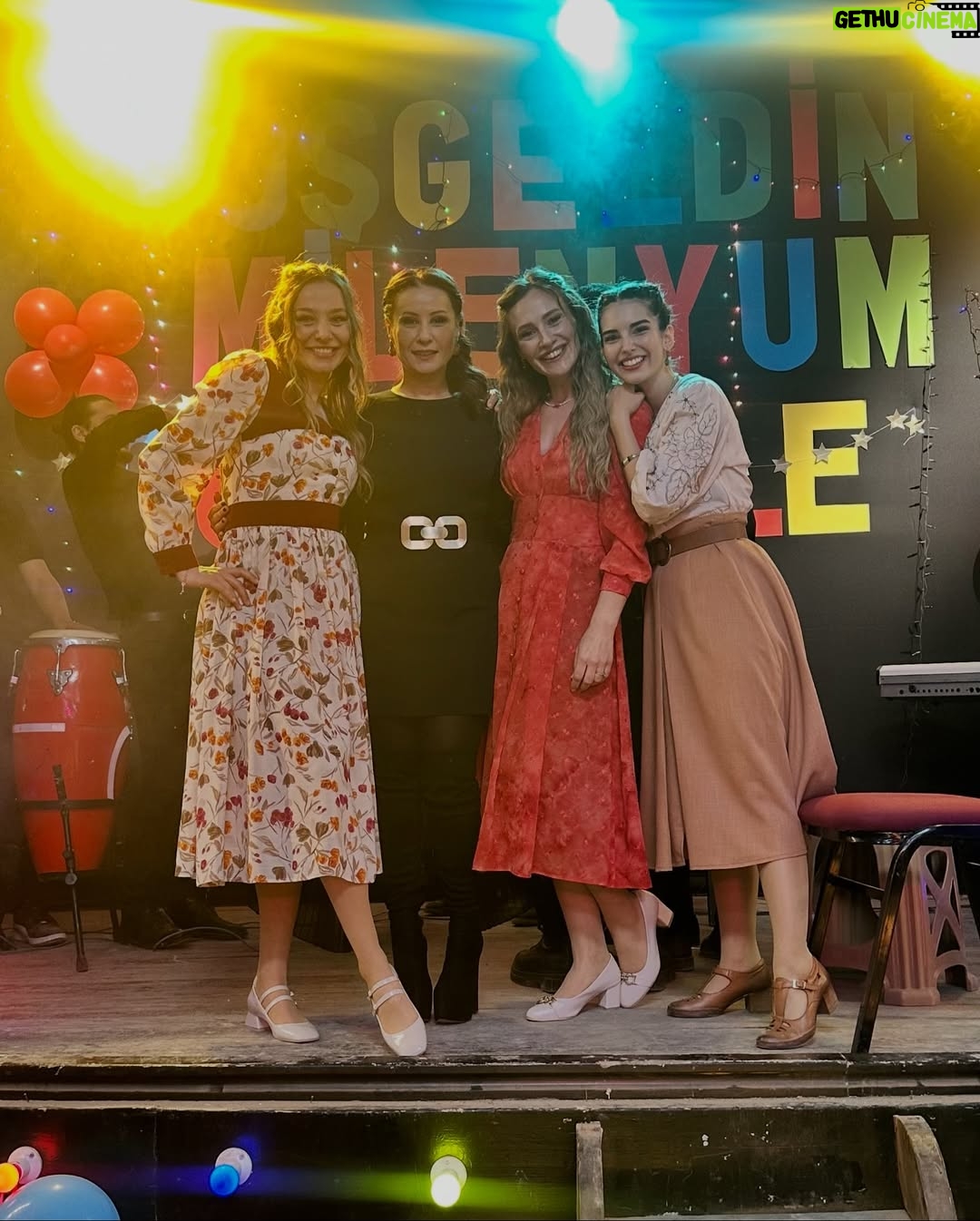 Yasemin Yazıcı - 36.9K Likes - Hoş geldin milenyum! Yeşil Deniz Milenyum’un 3. sezon bölümleri yayında 💚💙