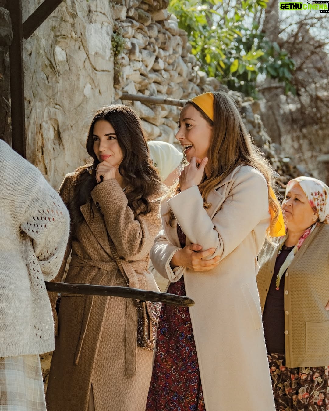 Yasemin Yazıcı - 36.9K Likes - Hoş geldin milenyum! Yeşil Deniz Milenyum’un 3. sezon bölümleri yayında 💚💙