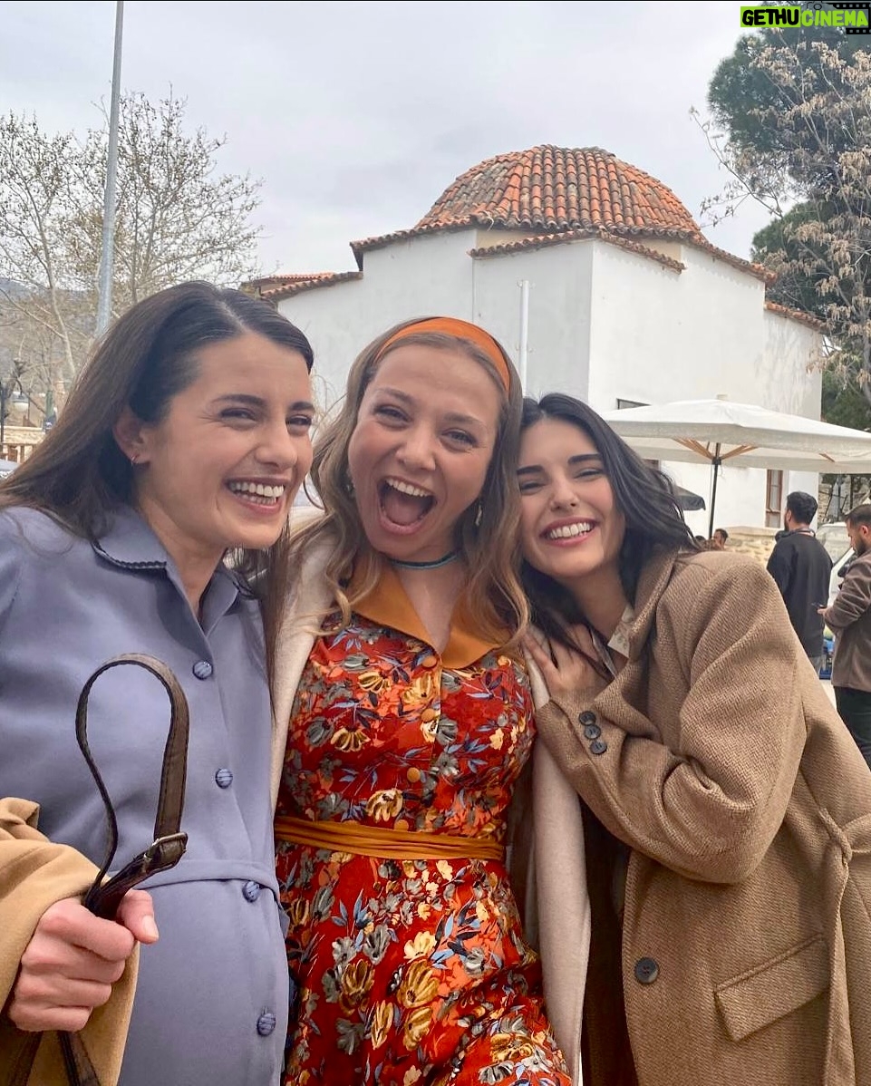 Yasemin Yazıcı - 36.9K Likes - Hoş geldin milenyum! Yeşil Deniz Milenyum’un 3. sezon bölümleri yayında 💚💙