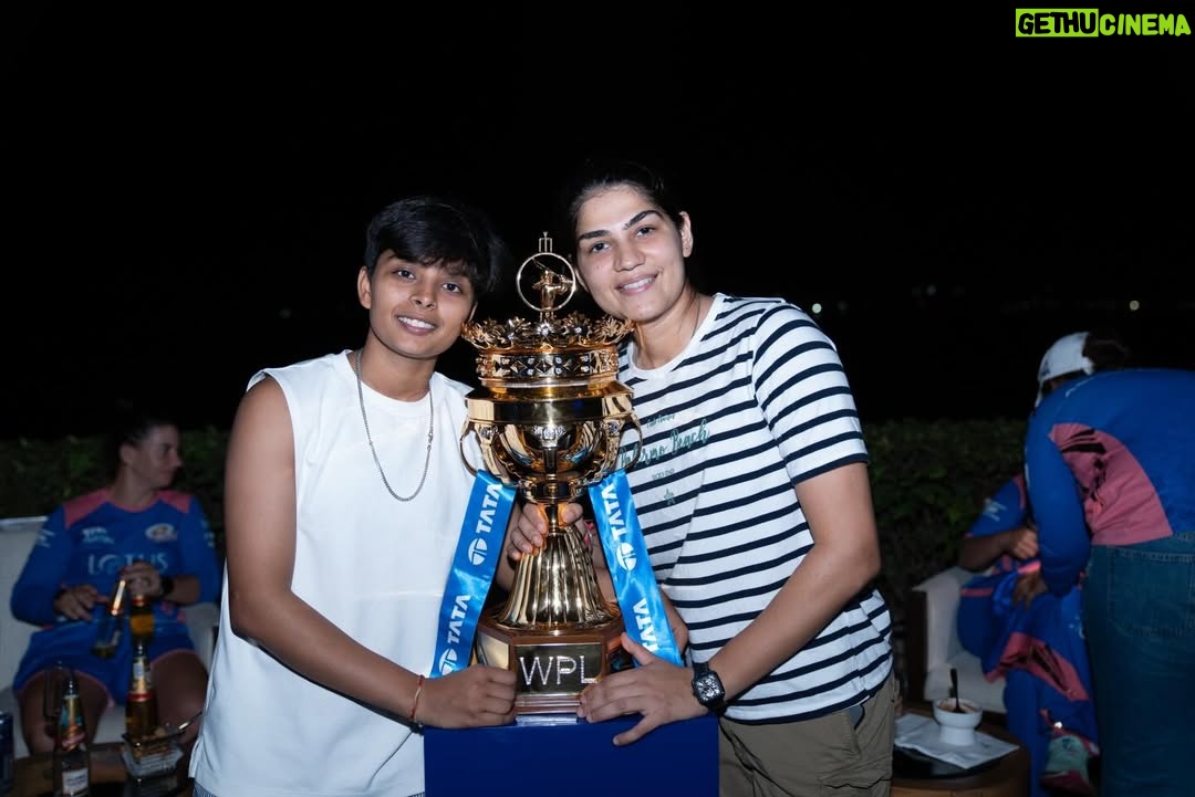 Yastika Bhatia - 64.1K Likes - Thank you to the entire Mumbai Indians family for the support, faith, and opportunities. I’ll always carry these memories with me.
@mumbaiindians 💙